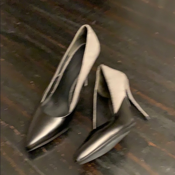 High Heels - Picture 6 of 6